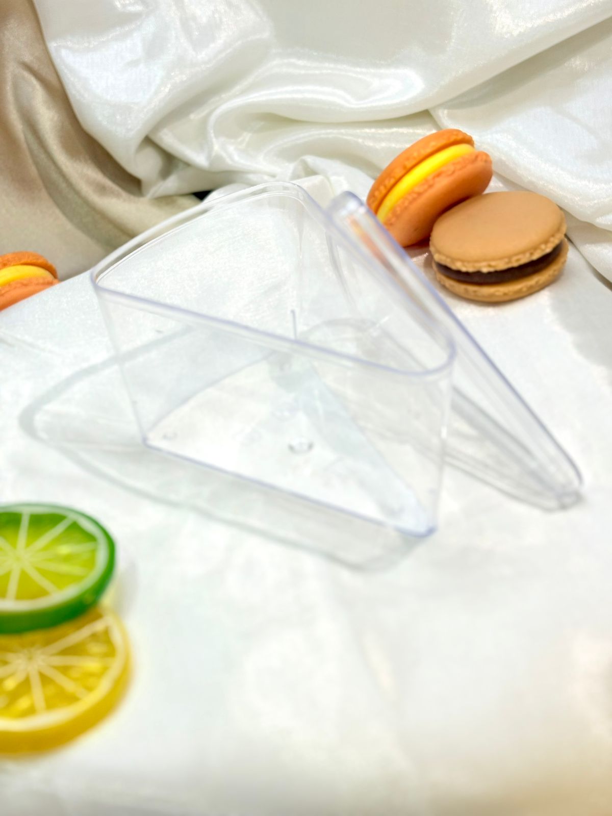 Ultimakes Triangle Box BIG (240ml) 20 pcs